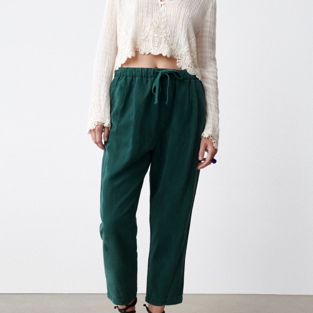 Zara THE WEEKEND PANTS FOREST GREEN JOGGERS